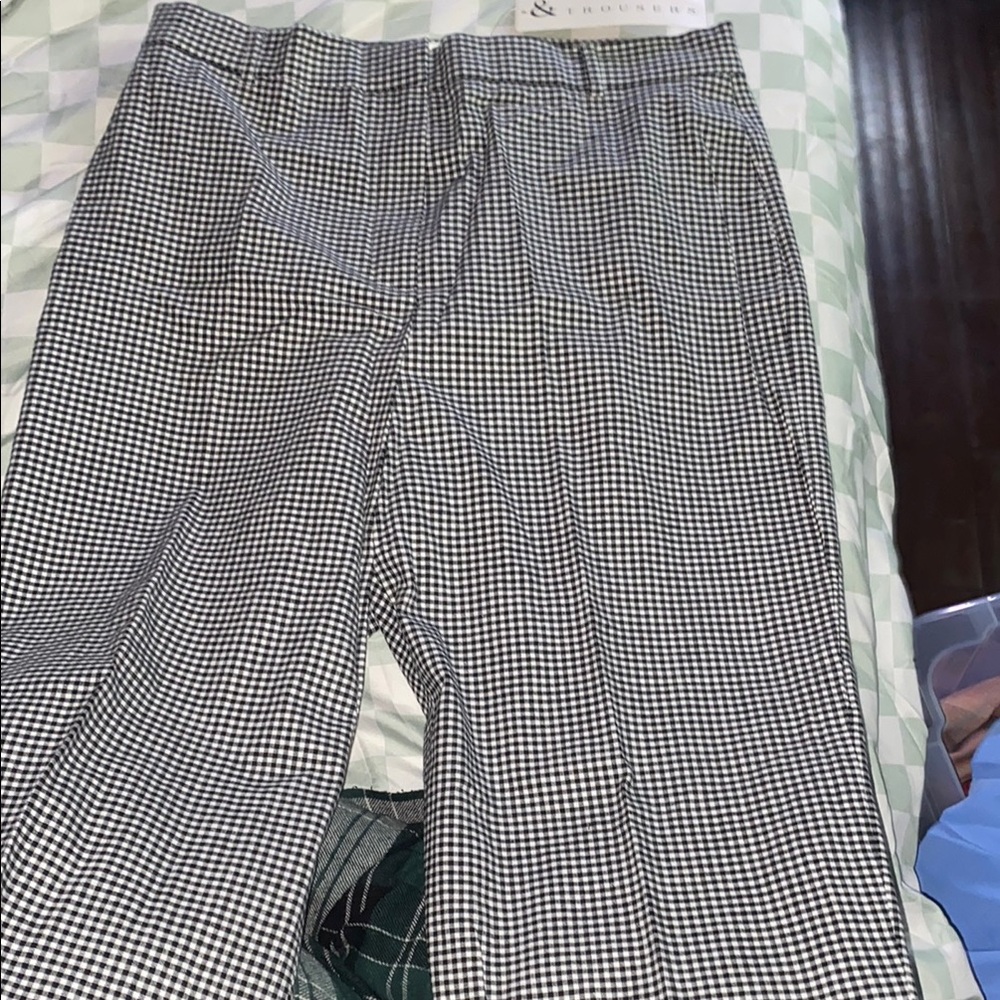 Black and White Checkered Capris with Classic Design